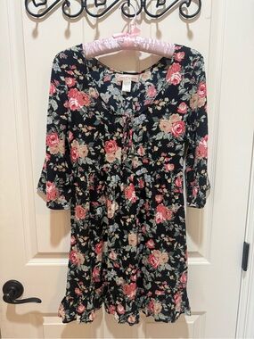 Band of Gypsies Black Floral Tie-Front Midi Dress with Pink Roses
